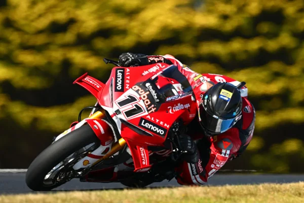 Phillip Island 2026: Bulega dominates the first two free practice sessions
