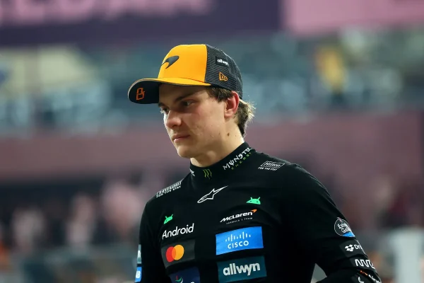 Hakkinen impressed by Piastri: “A fantastic driver”