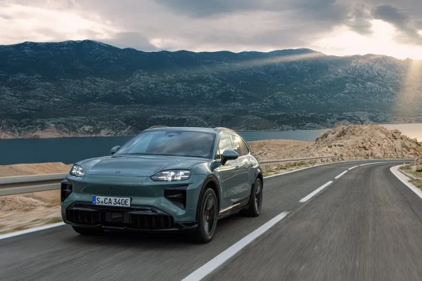 Porsche alarm: over 500 jobs cut