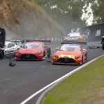 12h Bathurst | Chaos, fear and crashes. Rossi and Marciello on the podium