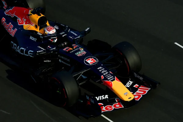 Montoya: “Verstappen is frustrated because he is driving a 20 kg overweight wreck, he should retire or shut up, F1 will go on anyway”