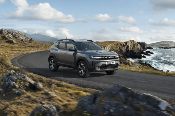Dacia Duster, the review of the Hybrid 155 version