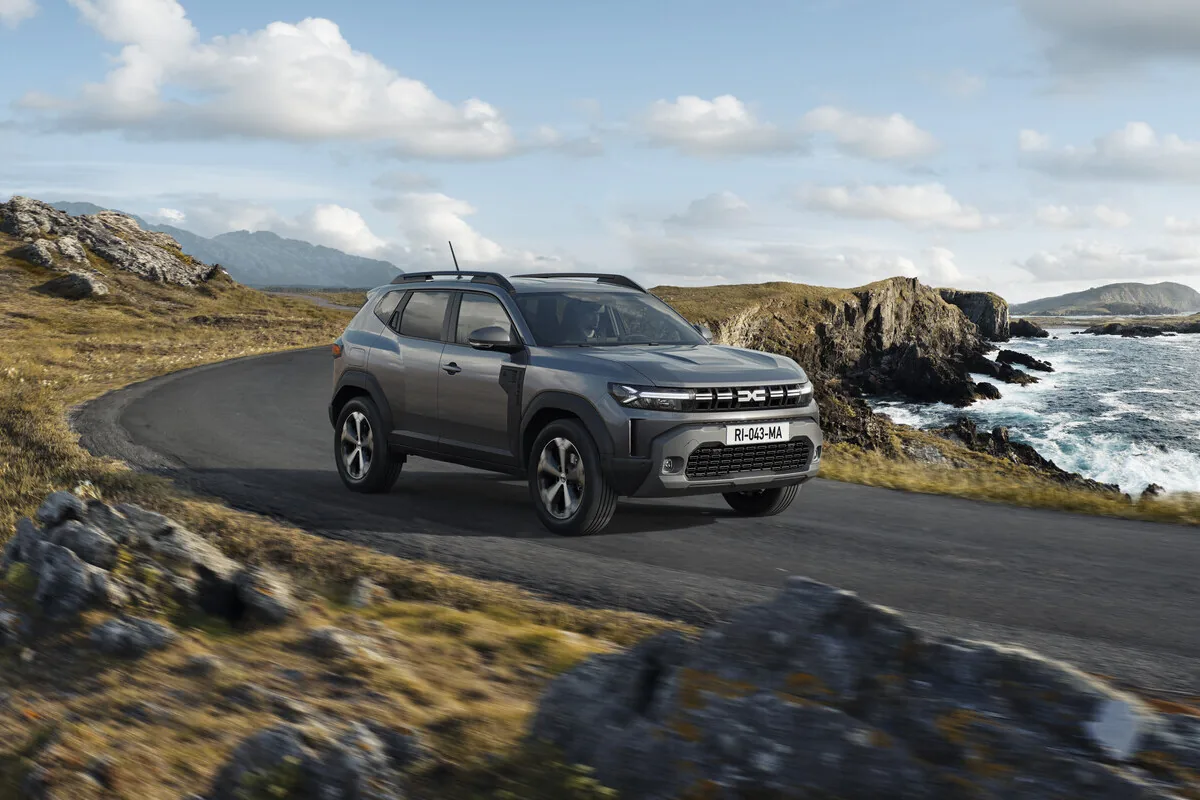 Dacia Duster, the review of the Hybrid 155 version