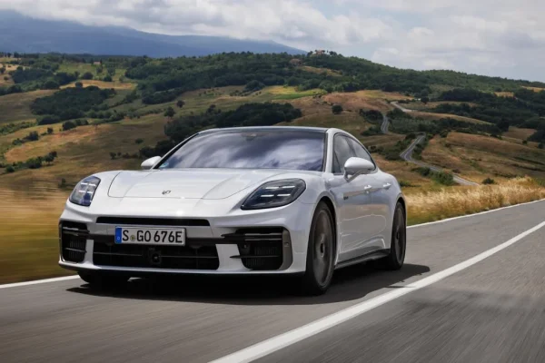 Porsche, shared future for Taycan and Panamera?