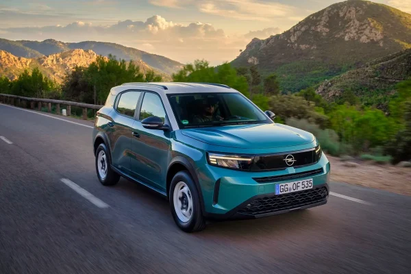 High fuel prices, Opel launches the new “Bonus Hybrid”