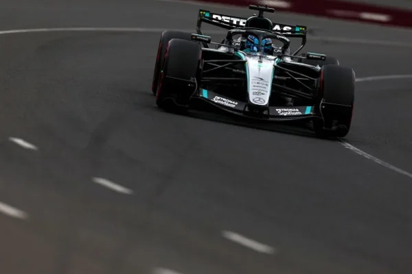 2026 Australian GP – Starting grid: Mercedes cruises past rivals, Russell on pole, then Antonelli. Leclerc 4th, Hamilton 7th