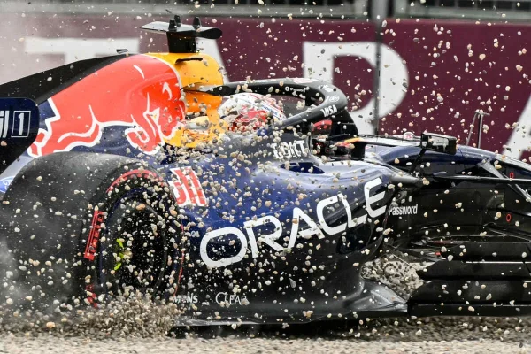 Verstappen can already consider himself free: this summer the clause will be triggered if he is not first or second in the Drivers’ World Championship