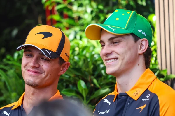 McLaren on the third row, Piastri and Norris in unison: “Good position, but P3 was possible”