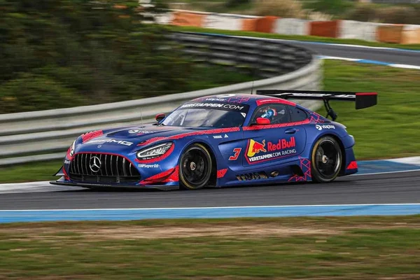 From Suzuka to the Nordschleife: Verstappen straight on track for a private test