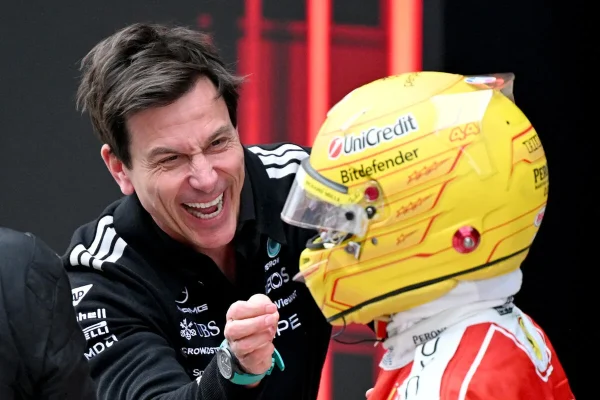Hamilton and the Mercedes engine: “On the straights they fly and we can't stop them, in the corners we are as fast as they are”