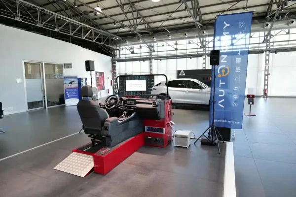 Stellantis, simulator and track driving for people with disabilities