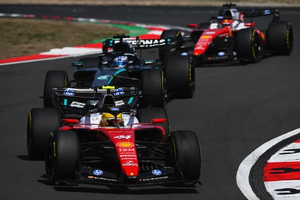 Leclerc: “Fantastic to have Lewis in front to attack the Mercedes”