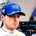 Verstappen ‘christens’ Lindblad: “This id***t brake-tested me in the pit lane”