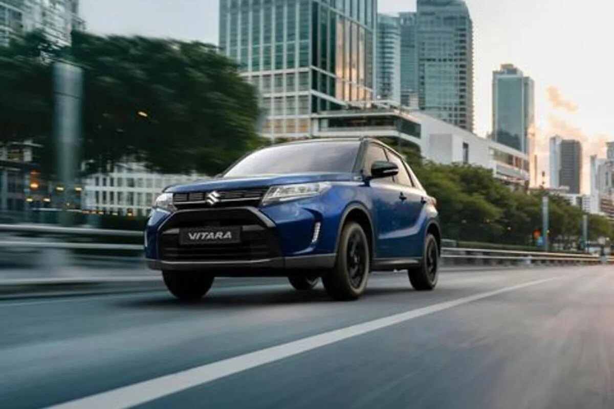 Suzuki Vitara and S-Cross, the KURO version debuts
