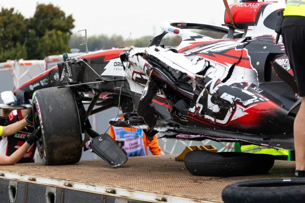 Countermeasures to Bearman’s incident: little can be done beyond larger warning lights on the rear wings