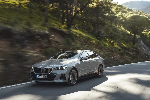 BMW recalls nearly 180.000 vehicles in China