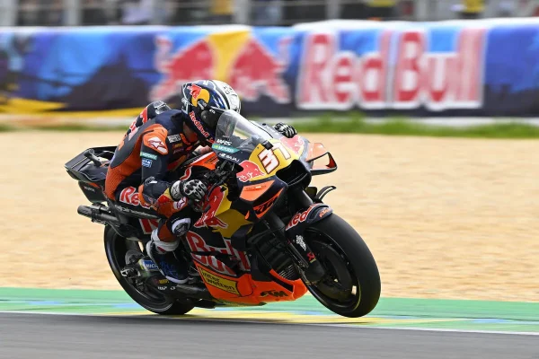 GP Americas 2026 – FP1 Standings: Acosta ahead of Diggia and Martin. Marquez scare, crashes and trembles but then is 4th