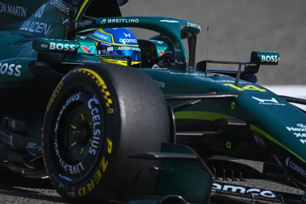 Alonso is more optimistic: “We must have faith in Honda. Vibrations? I hope to finish the race, some solutions worked”