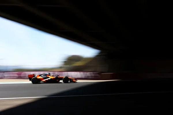 Norris, hydraulic problems on the MCL40: "A bad day, we did little running. At the moment we are 2-3 steps behind"