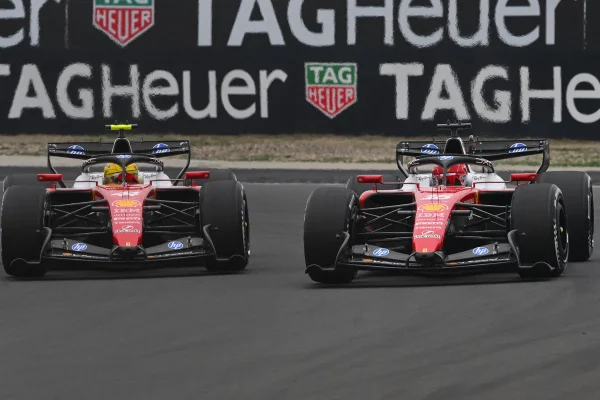 Leclerc applauds Hamilton: “Very fun battle, Lewis was better. These F1 cars are fun in the race”