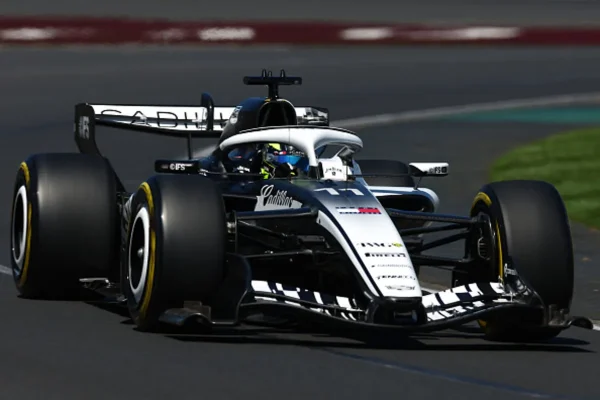 Cadillac: first free practice, first problems
