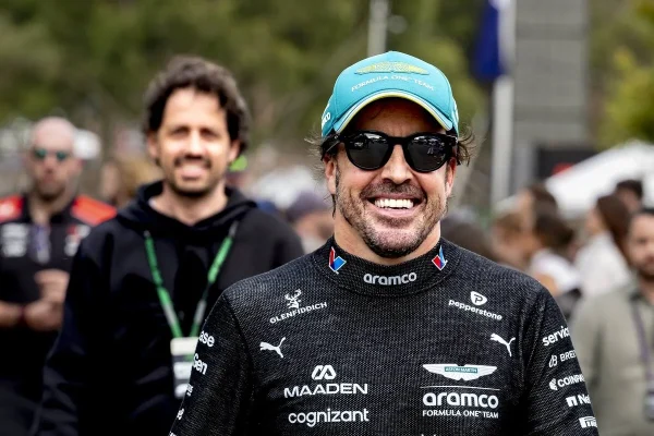 Aston Martin crisis, Alonso starts from the basics: “Let's take the positives: we did the formation lap and we started”