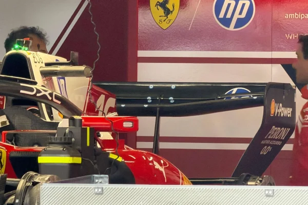Ferrari, here is the Macarena wing: it is on both SF-26s