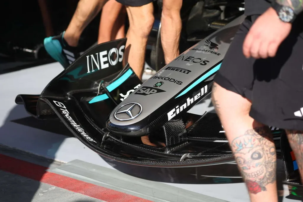 Mercedes W17 F1 Front wing