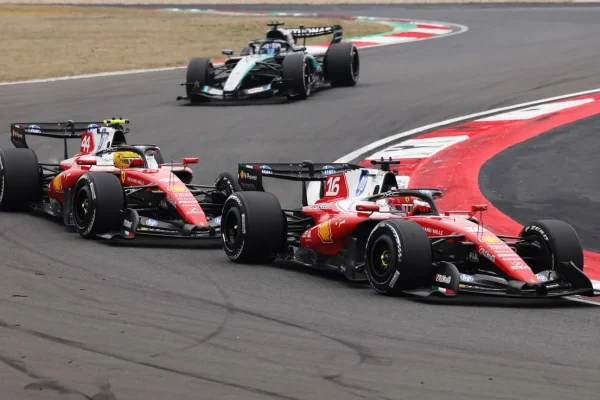 Hamilton praises the 2026 F1 cars: “It's the best ‘racing’ ever experienced in F1, you can follow closely without suffering too much”