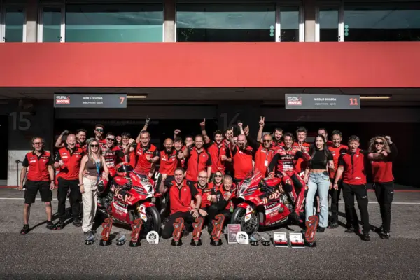 Three doubles in one weekend: Aruba.it – Ducati makes history