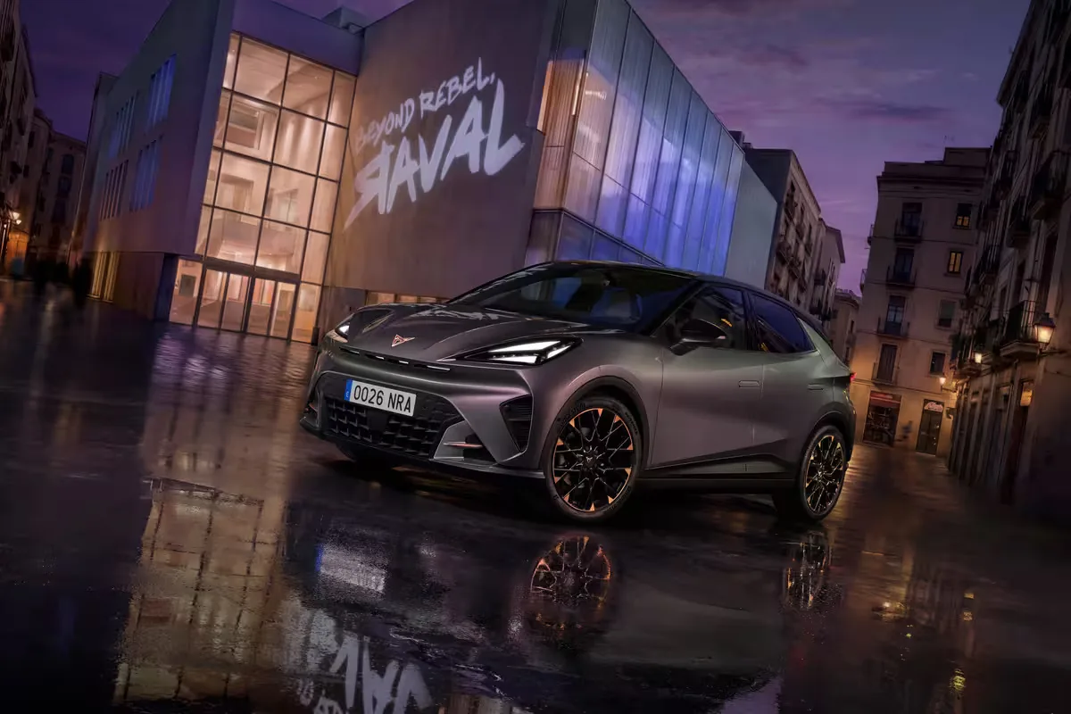 Cupra “bashes” bright colors: the strategy is clear