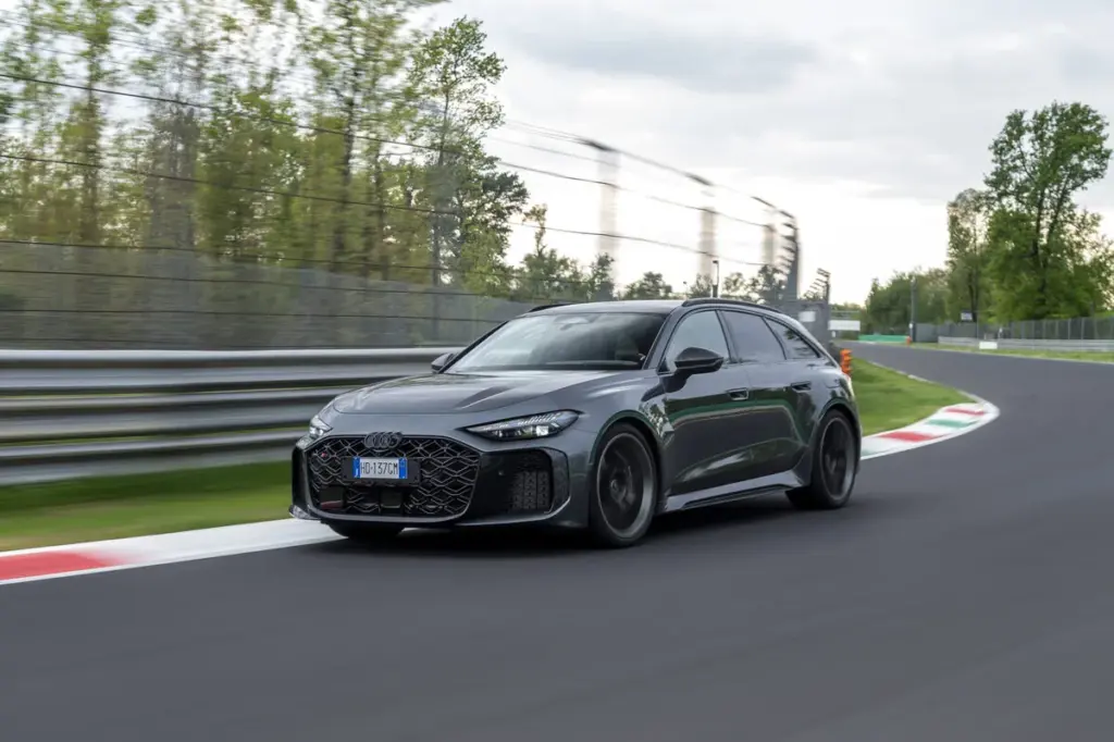 Audi RS 5 test drive