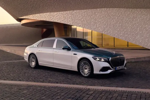 Mercedes, 40 new models by the end of 2027