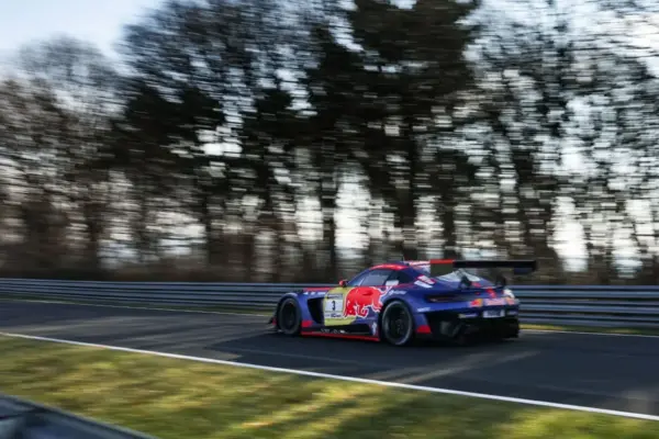 Max Verstappen races at the Nurburgring Nordschleife: the live stream of race-2