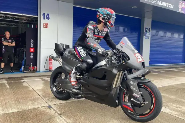 The big day for Aprilia: debut of the 850cc of 2027 in Jerez – GALLERY