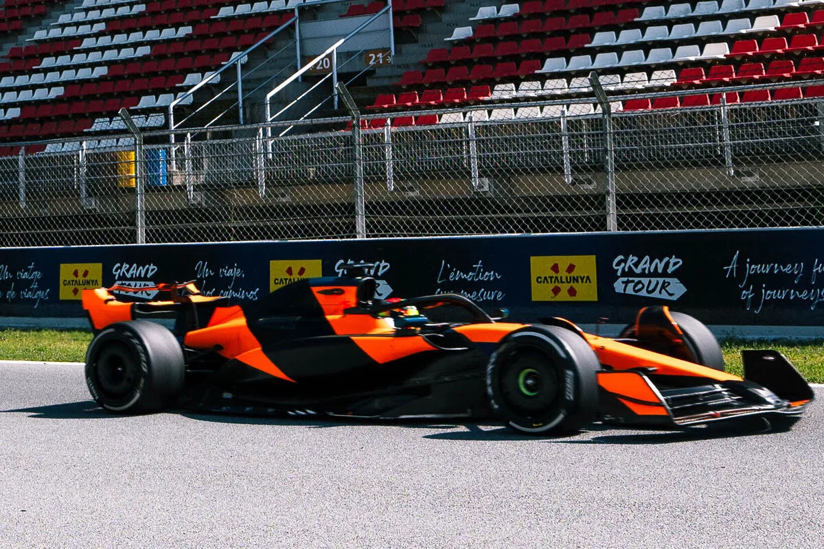 Fornaroli, second test in the McLaren: 68 laps at Silverstone