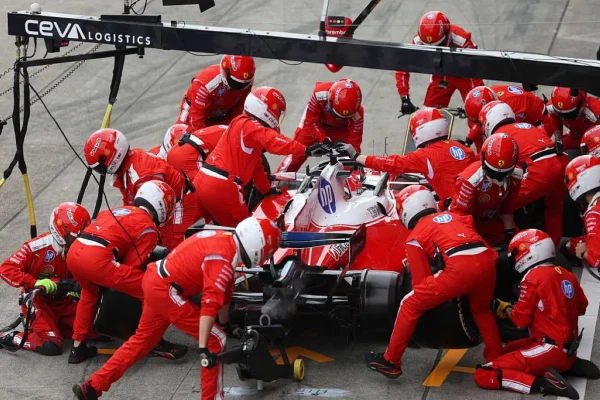 There is a Ferrari that beats Mercedes in F1: it is the one for pit-stops