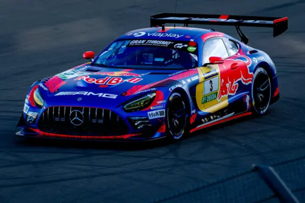 Verstappen, the Nordschleife is still cursed: a problem slows him down while he was in the lead, he finishes 38th