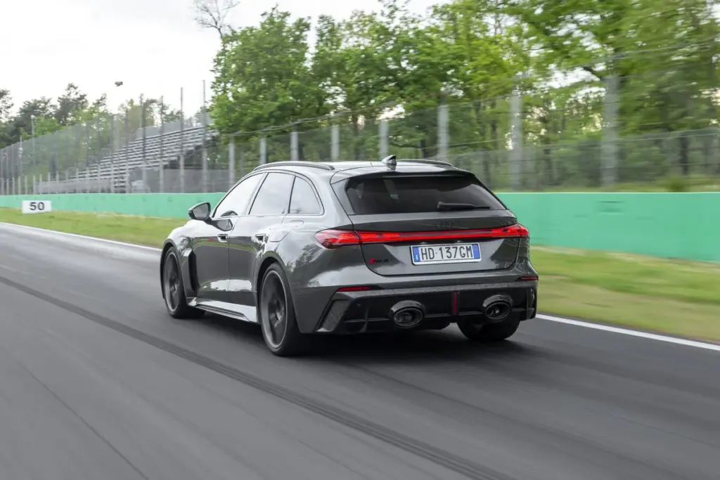 Audi RS 5 test drive