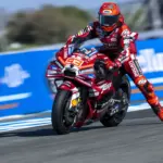 Tardozzi: “Marquez's crash? There was wind and he didn't have enough front load, which lifted and lost grip”