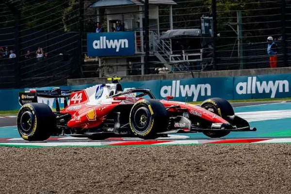 Villeneuve: “Hamilton's drop in the closing stages at Suzuka? Ferrari has an unstable rear end”