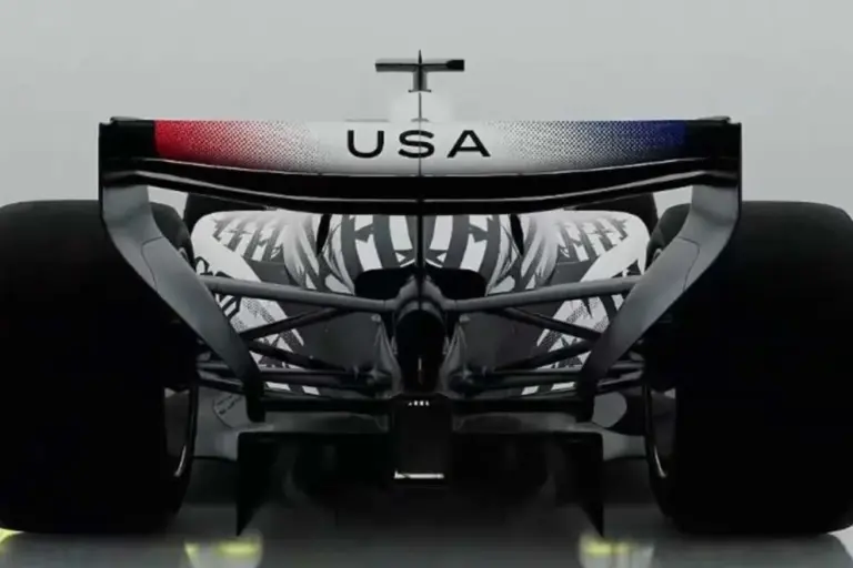 Cadillac, stars and stripes livery for Miami – PHOTOS and VIDEOS