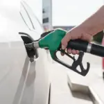 High fuel prices, the government rules out rationing
