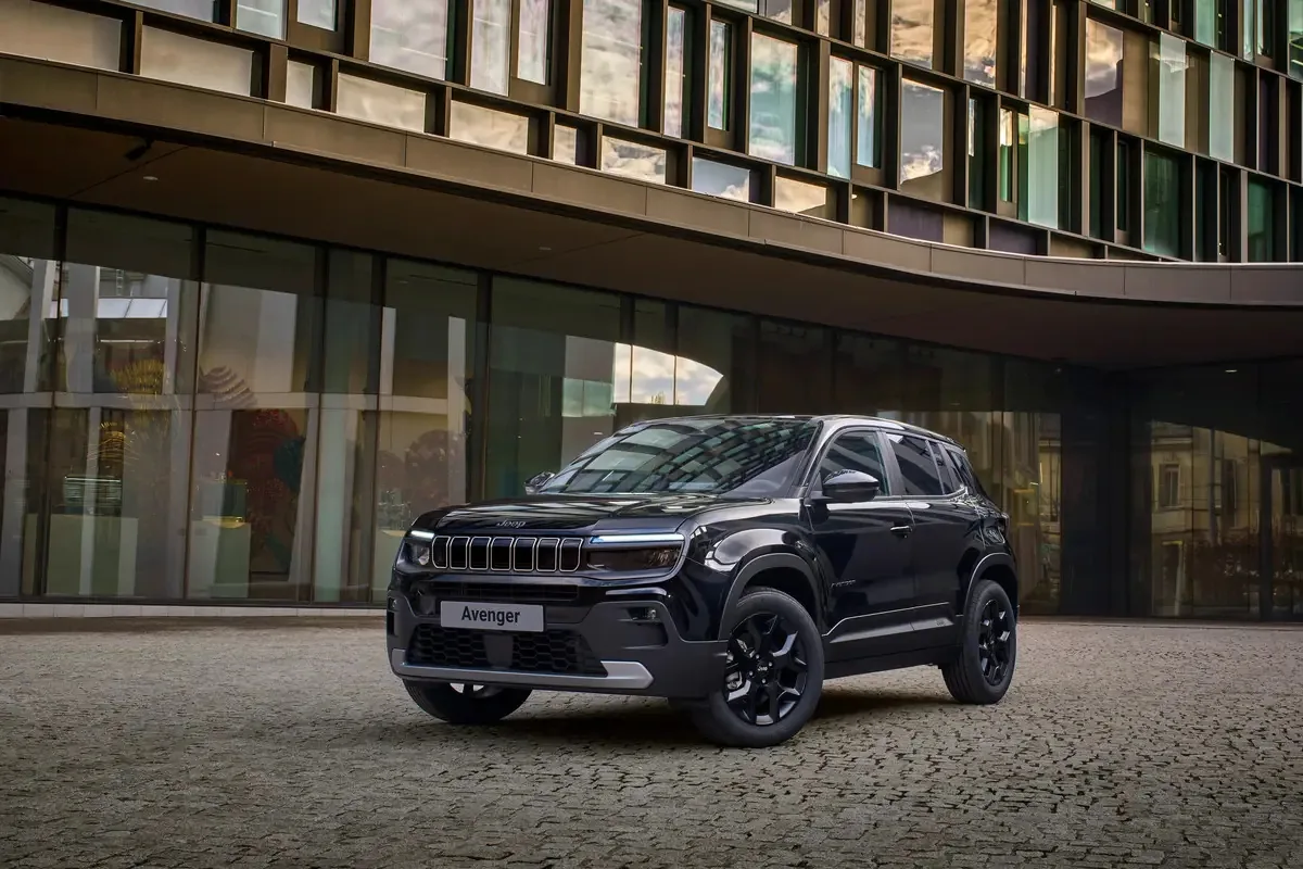 Jeep Avenger, even in May it fears no rivals