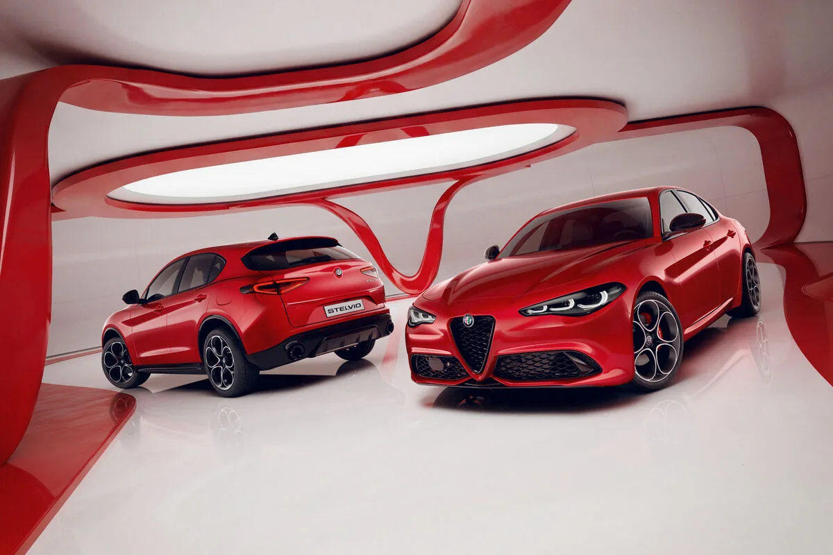 Alfa Romeo, the Performance Pack for Giulia and Stelvio