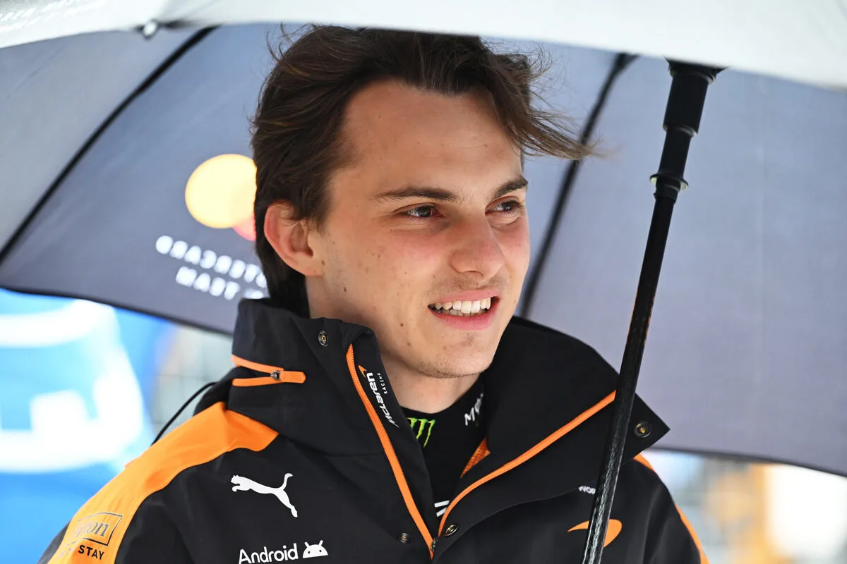 Montoya: “McLaren with intermediates? I was incredulous, the decision was made by Piastri”