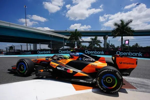 GP Miami 2026, Sprint starting grid: McLaren is back! Norris on pole, but Kimi is in 1st row. Piastri 3rd ahead of Leclerc, Hamilton 7th behind Russell