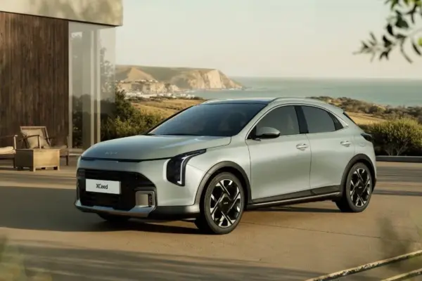 KIA XCeed is renewed: what changes inside and out