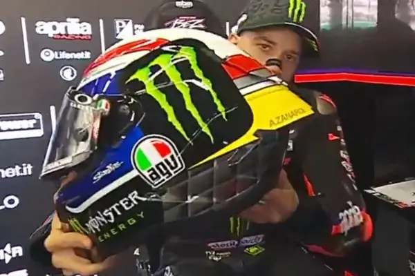 Bezzecchi, special helmet at Mugello: it is a tribute to Zanardi