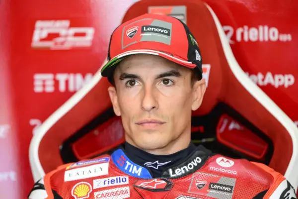 Lorenzo and Marquez's obsession: "He wants the 10th title to surpass Rossi"